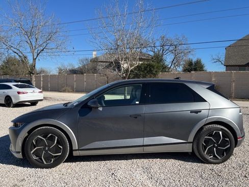 Certified 2023 Hyundai Ioniq 5 Limited w/ Cargo Package image 4