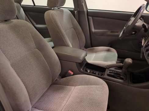Used 2003 Toyota Camry XLE image 13