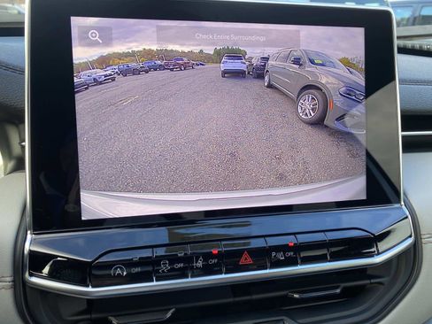 New 2026 Jeep Compass Limited image 11