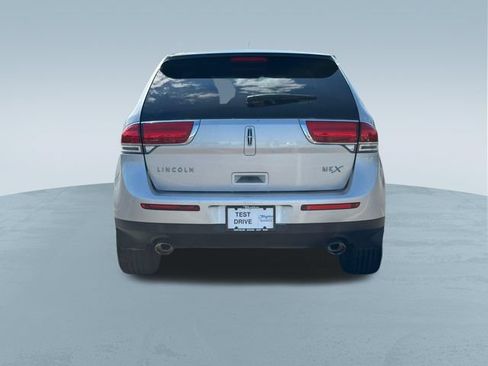 Used 2013 Lincoln MKX FWD image 7