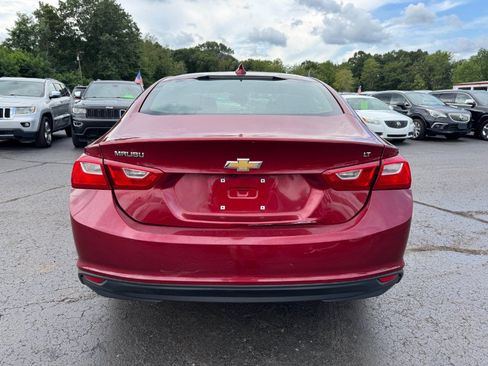 Used 2018 Chevrolet Malibu LT FWD image 4