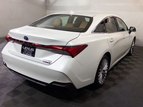 Used 2020 Toyota Avalon Limited w/ Advanced Safety Package image 8