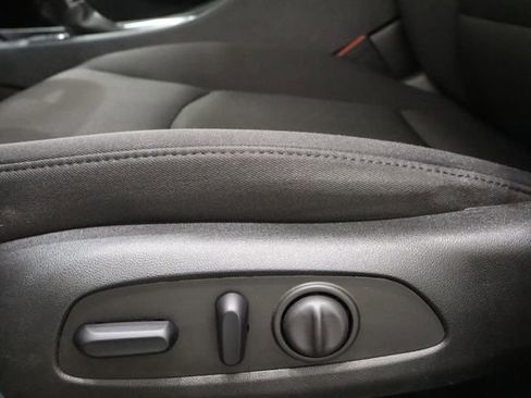 Used 2023 Chevrolet Malibu LT FWD image 17