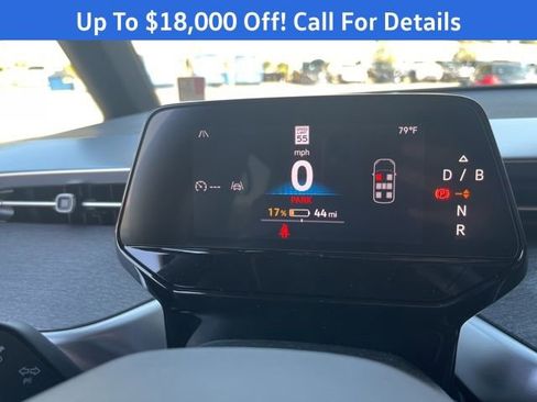 New 2025 Volkswagen ID. Buzz Pro S image 30