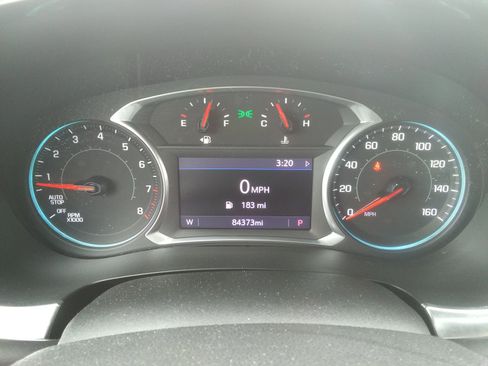 Used 2022 Chevrolet Traverse LT image 15