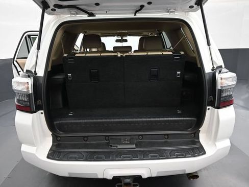 Used 2018 Toyota 4Runner SR5 Premium AWD/4WD image 18