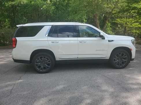 Used 2023 GMC Yukon Denali image 6