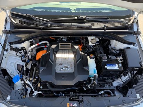 Used 2020 Hyundai Ioniq Limited image 22