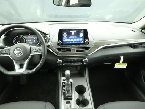 New 2026 Nissan Altima 2.5 SV AWD/4WD image 11
