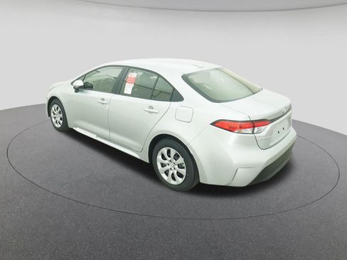 New 2026 Toyota Corolla LE image 5