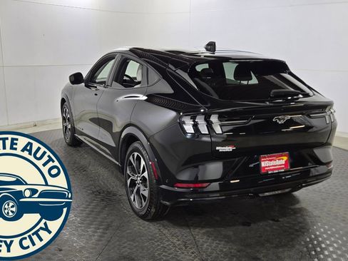 Used 2021 Ford Mustang Mach-E Premium image 7