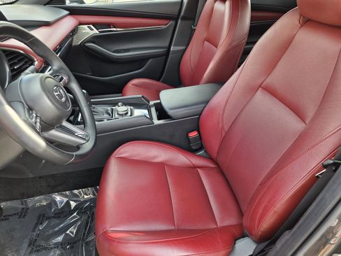Used 2022 MAZDA MAZDA3 s image 21