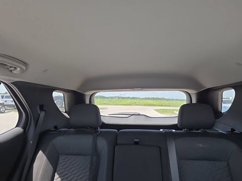 Used 2021 Chevrolet Equinox LT AWD/4WD image 14