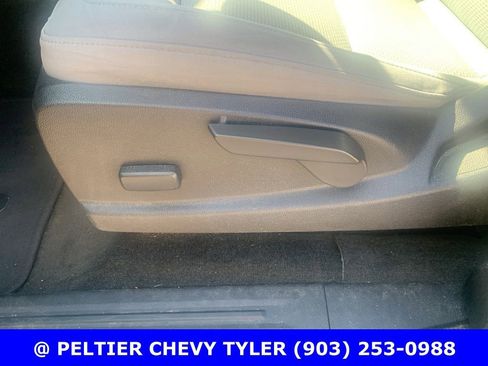 Used 2018 Chevrolet Colorado W/T w/ WT Convenience Package RWD image 13