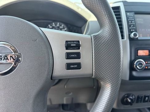 Used 2020 Nissan Frontier SV w/ Midnight Edition Floor Mats AWD/4WD image 29