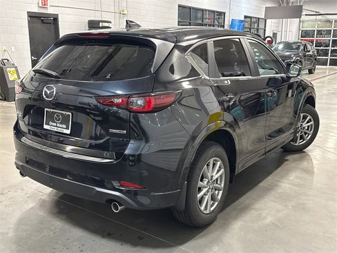 New 2025 MAZDA CX-5 AWD 2.5 S w/ Preferred Package image 2