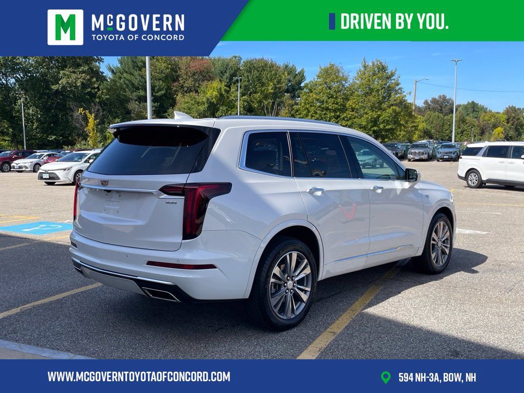 Used 2025 Cadillac XT6 Premium Luxury AWD/4WD image 5