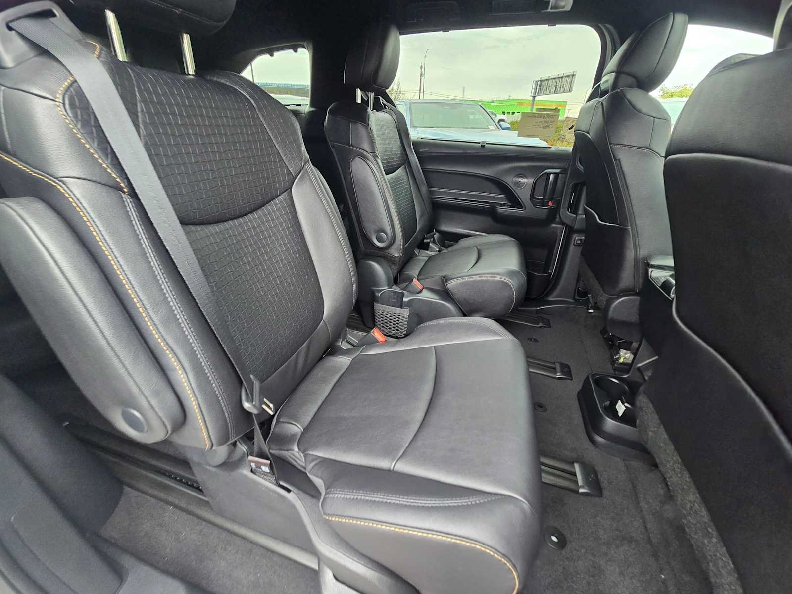 New 2026 Toyota Sienna XLE Woodland Edition AWD/4WD image 12
