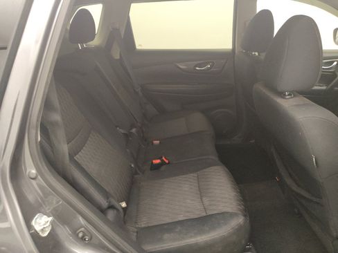 Used 2019 Nissan Rogue SV w/ Sun & Sound Touring Package FWD image 19