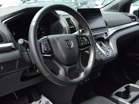 Used 2025 Honda Odyssey Sport-L image 8