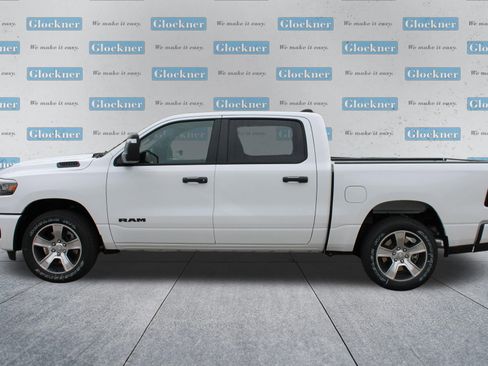 New 2026 RAM 1500 Express AWD/4WD image 9