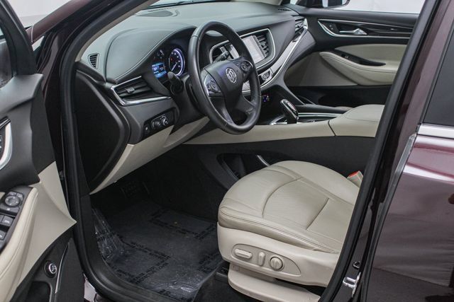 Certified 2018 Buick Enclave Essence FWD image 17