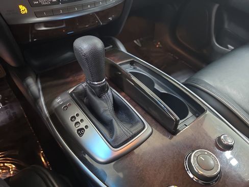 Used 2013 INFINITI JX35 AWD w/ Premium Pkg image 24