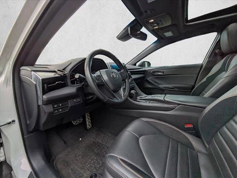 Used 2021 Toyota Avalon XSE image 15