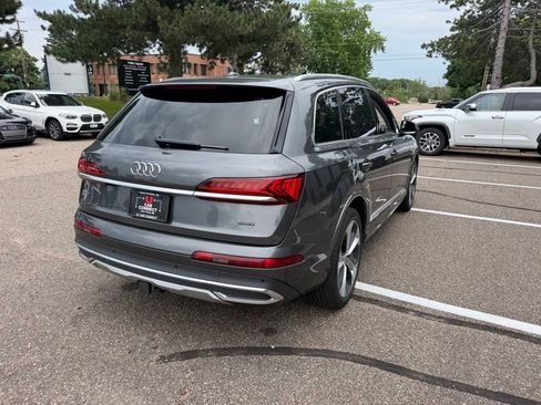 Used 2020 Audi Q7 3.0T Prestige w/ Prestige Package AWD/4WD image 11