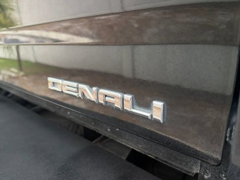 Used 2016 GMC Sierra 2500 Denali w/ Duramax Plus Package AWD/4WD image 32