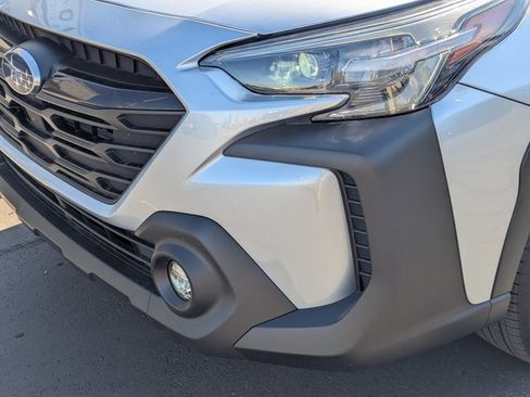 Used 2025 Subaru Outback Onyx Edition image 11