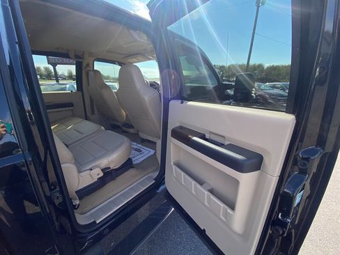 Used 2010 Ford F250 Lariat image 15