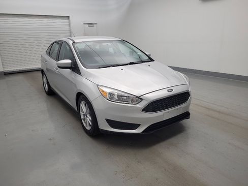 Used 2018 Ford Focus SE FWD image 13