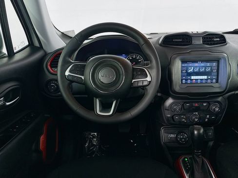 Certified 2020 Jeep Renegade Trailhawk AWD/4WD image 28