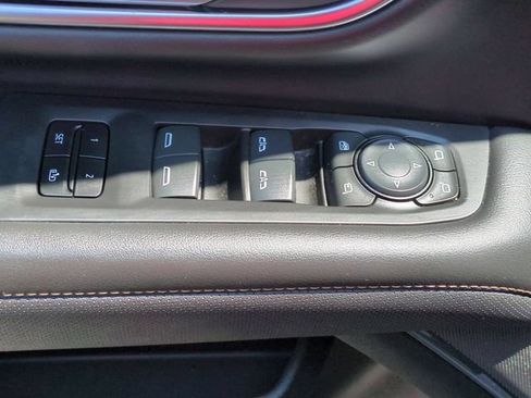 Certified 2024 GMC Yukon XL AT4 w/ Technology Package AWD/4WD image 35