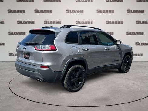 Used 2019 Jeep Cherokee Latitude Plus AWD/4WD image 5
