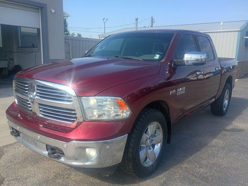 Used 2017 RAM 1500 Big Horn AWD/4WD image 2