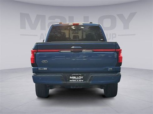 Used 2022 Ford F150 Lightning Lariat image 4