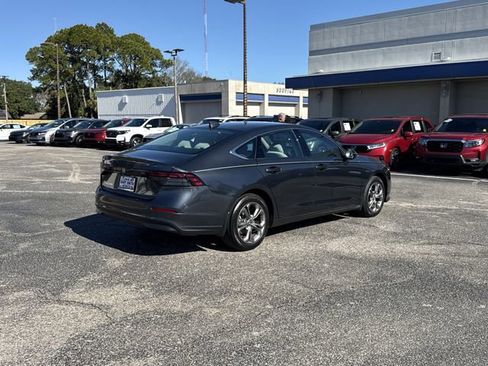 Certified 2024 Honda Accord EX image 5