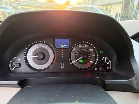 Used 2014 Honda Odyssey Touring Elite image 4