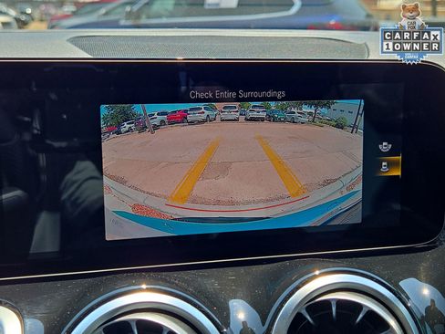 Certified 2022 Mercedes-Benz GLB 250 4MATIC image 18