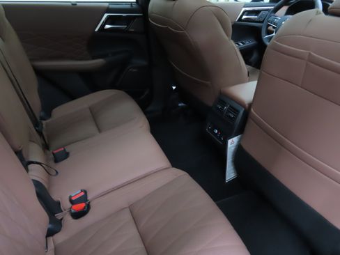 New 2025 Mitsubishi Outlander SEL image 23