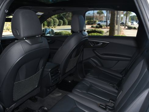 Used 2021 Audi Q7 3.0T Premium Plus w/ Premium Plus Package image 17