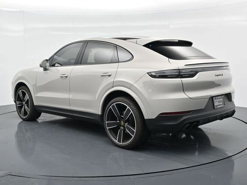 Certified 2023 Porsche Cayenne S Platinum AWD/4WD image 3