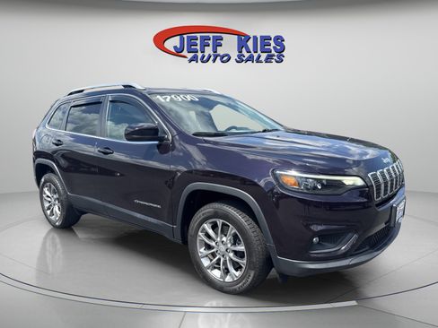 Used 2021 Jeep Cherokee Latitude Plus AWD/4WD image 3