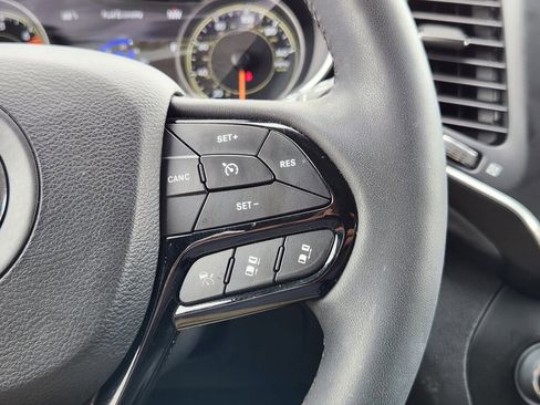 Certified 2023 Jeep Cherokee Altitude Lux image 20