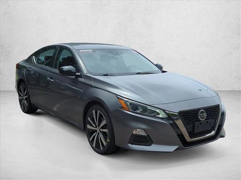 Used 2021 Nissan Altima 2.5 SR FWD image 3