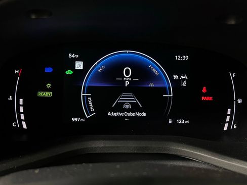 Used 2026 Toyota Camry SE w/ Convenience Package FWD image 16