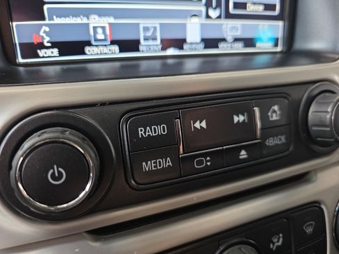 Used 2019 GMC Yukon SLT w/ Premium Edition RWD image 15