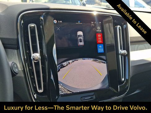 Certified 2026 Volvo XC40 B5 Core w/ Protection Package Premier AWD/4WD image 19